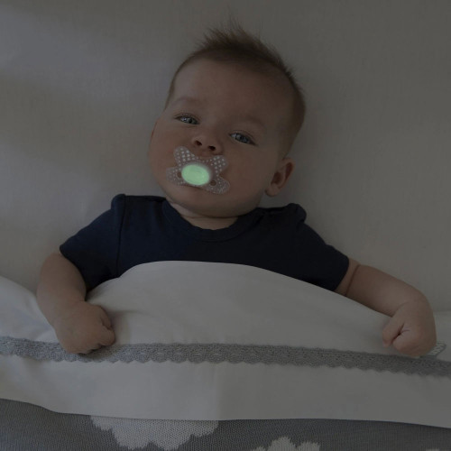 Difrax Pacifier Dental ортодонтична залъгалка 0-6 м - Glow in the Dark