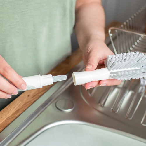 Tommee Tippee Четка от две части за почистване на бебешки шишета и биберони - бяло и сиво