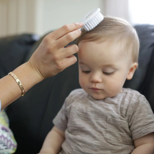 Tommee Tippee Комплект бебешки гребен и четка за коса с изкуствен косъм, 0м+