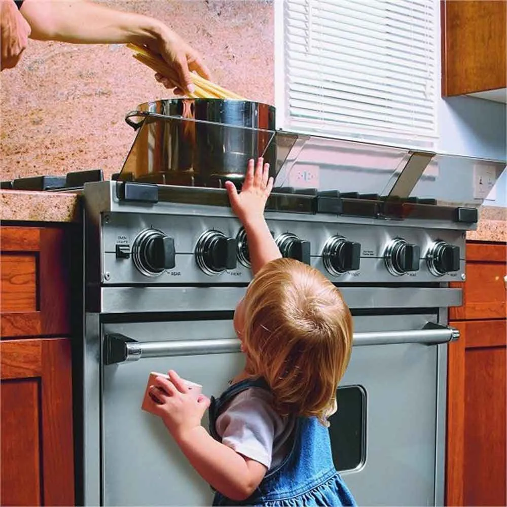https://www.roshko.bg/media/catalog/product/cache/1/image/9df78eab33525d08d6e5fb8d27136e95/0/0/Prince Lionheart Stove Guard предпазител за котлон 0089 3.webp