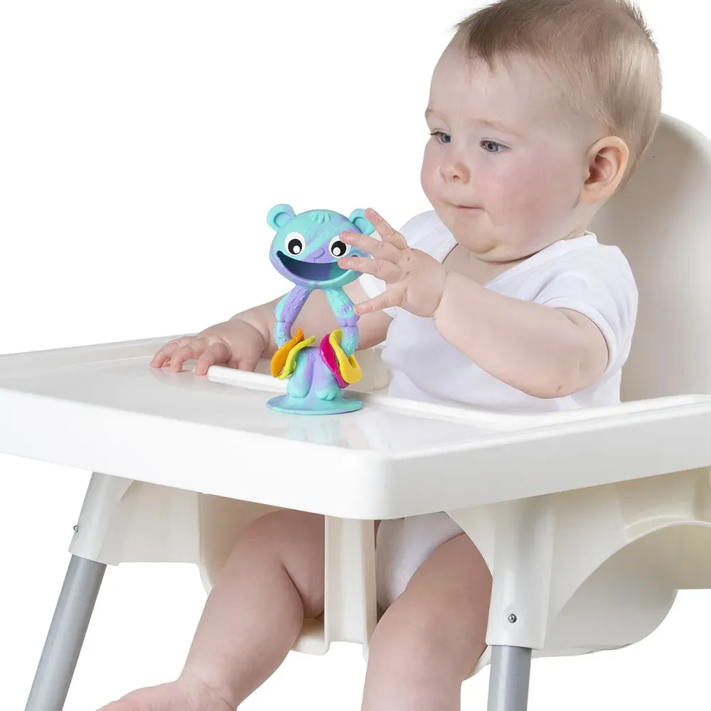 https://www.roshko.bg/media/catalog/product/cache/1/image/9df78eab33525d08d6e5fb8d27136e95/0/1/Playgro Силиконова дрънкалка за столче Мече, 6м+.webp