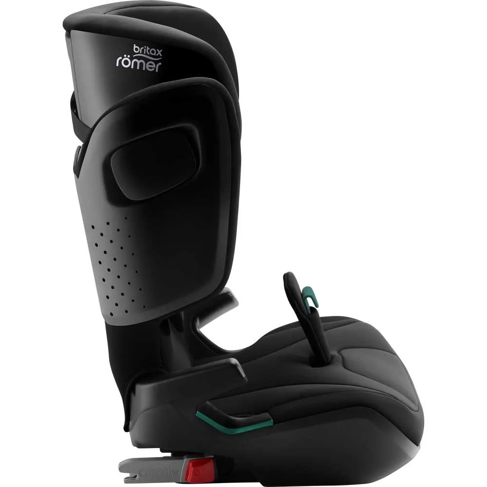 https://www.roshko.bg/media/catalog/product/cache/1/image/9df78eab33525d08d6e5fb8d27136e95/0/4/Britax Kidfix i-Size столче за кола 15-36 кг - Cosmos Black 4.webp