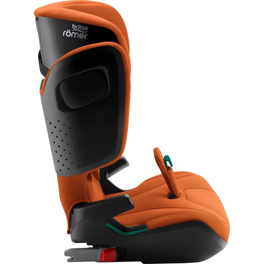 https://www.roshko.bg/media/catalog/product/cache/1/image/9df78eab33525d08d6e5fb8d27136e95/0/4/Britax Kidfix i-Size столче за кола 15-36 кг - Golden Cognac 4.webp