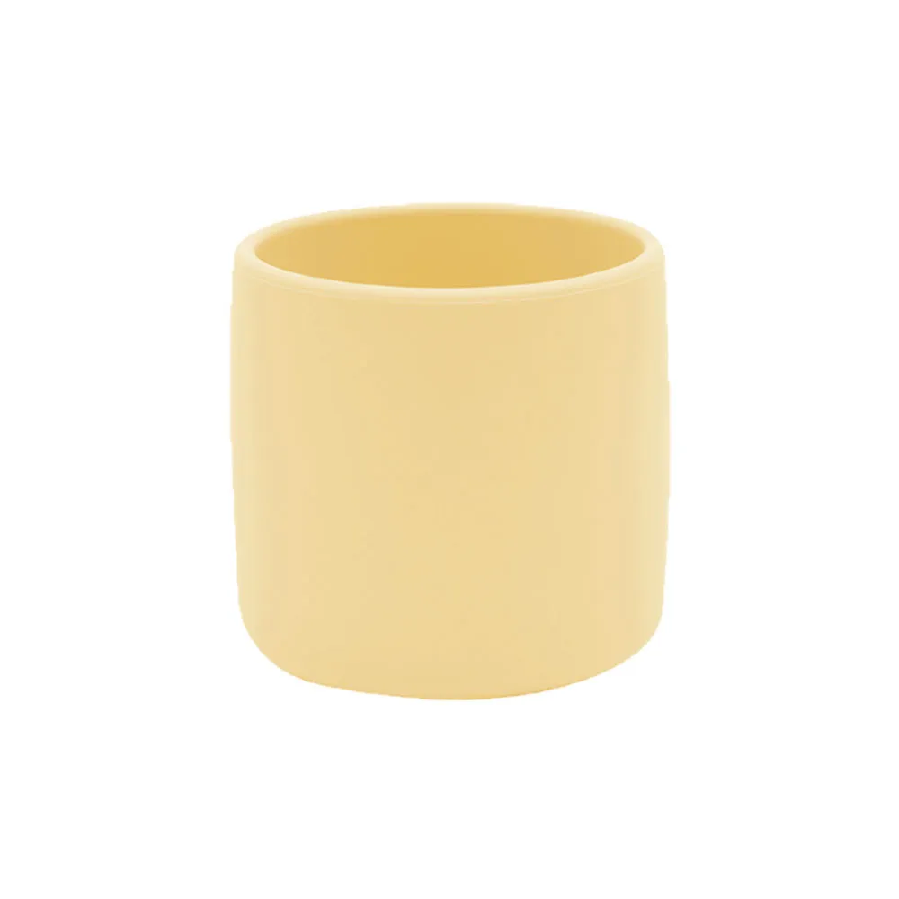 https://www.roshko.bg/media/catalog/product/cache/1/image/9df78eab33525d08d6e5fb8d27136e95/0/6/Minikoioi Mini Cup силиконова чаша - Yellow.webp