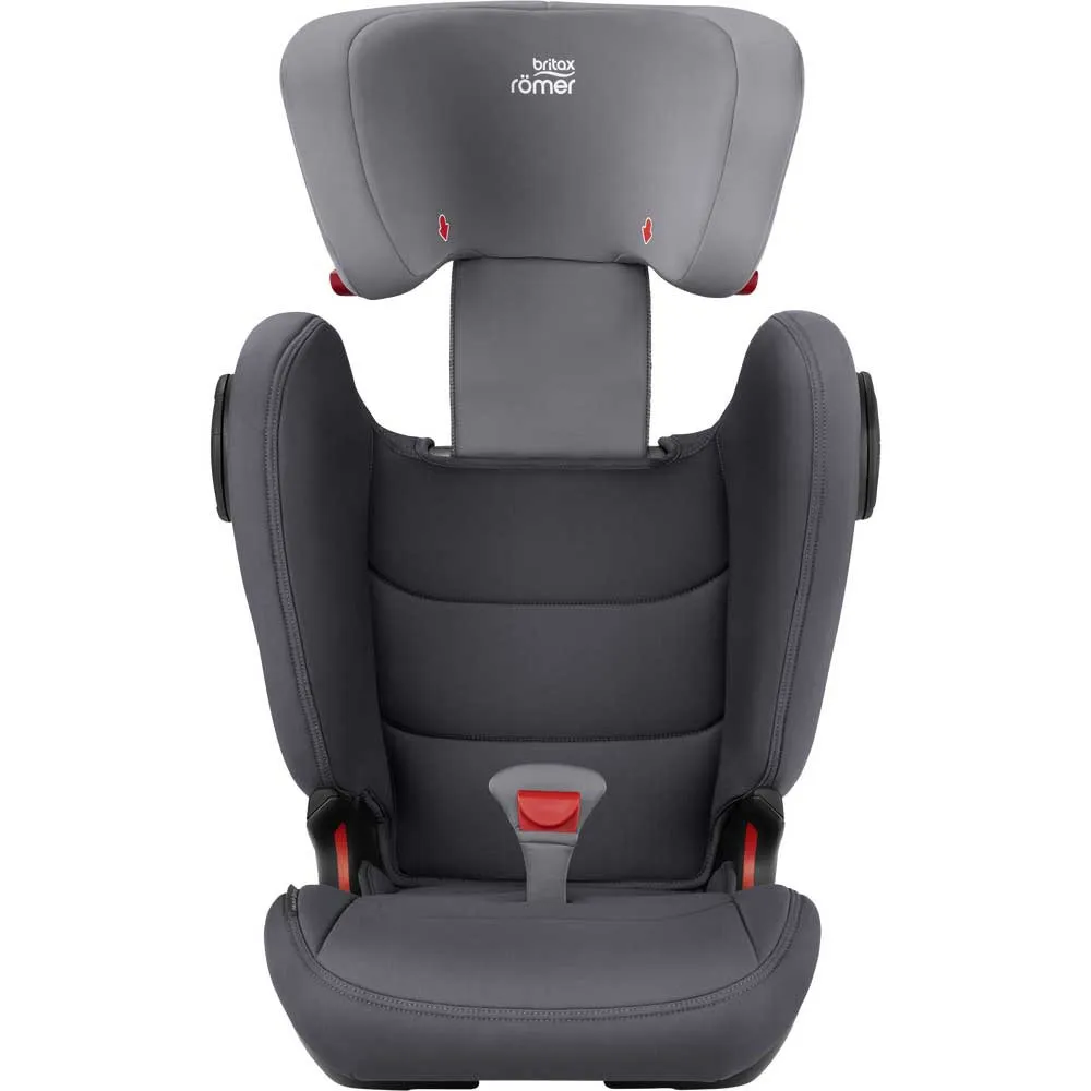 https://www.roshko.bg/media/catalog/product/cache/1/image/9df78eab33525d08d6e5fb8d27136e95/0/8/Britax стол за кола KIDFIX III M - Storm Grey 3.webp