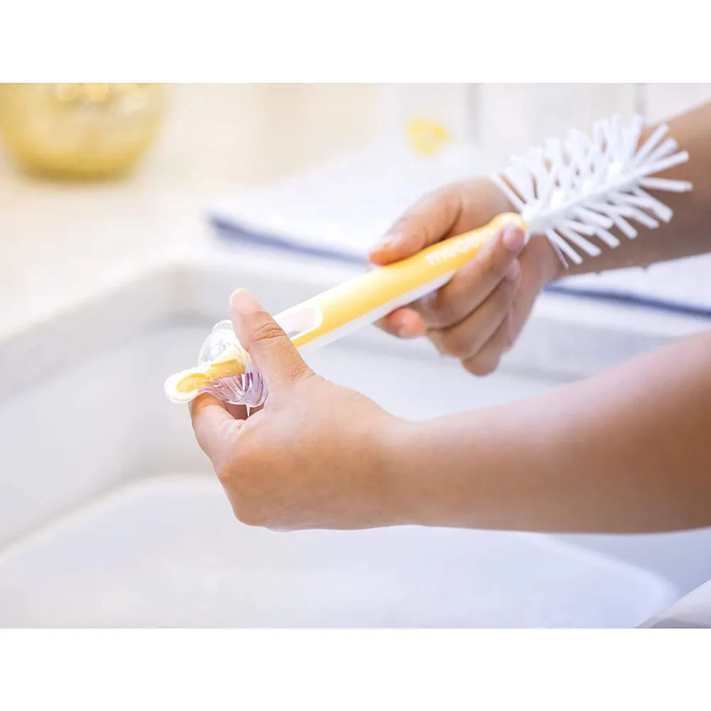 https://www.roshko.bg/media/catalog/product/cache/1/image/9df78eab33525d08d6e5fb8d27136e95/1/0/Medela Quick Clean™ четка за шишета и биберони 3.webp