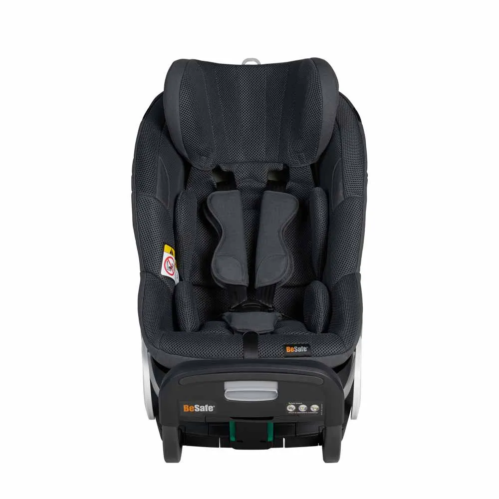 https://www.roshko.bg/media/catalog/product/cache/1/image/9df78eab33525d08d6e5fb8d27136e95/1/1/BeSafe Stretch стол за кола - Anthracite Mesh 4.webp