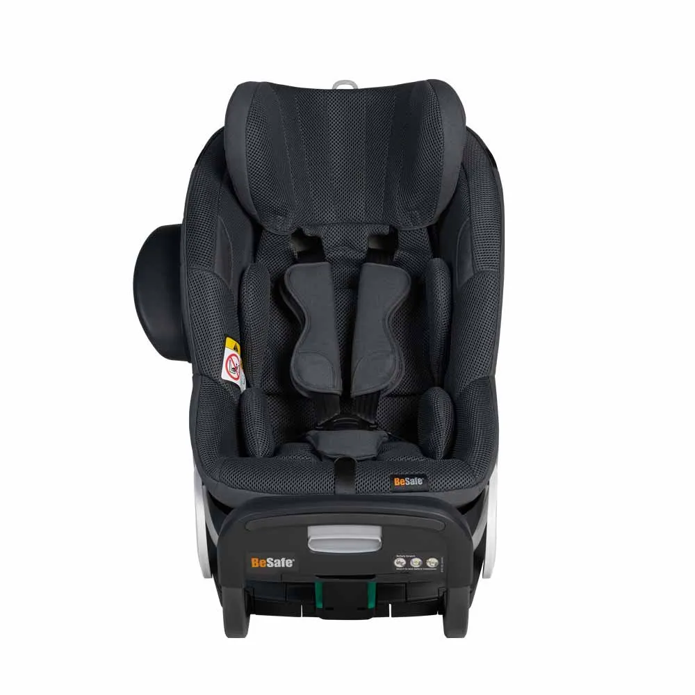https://www.roshko.bg/media/catalog/product/cache/1/image/9df78eab33525d08d6e5fb8d27136e95/1/1/BeSafe Stretch стол за кола - Anthracite Mesh 5.webp