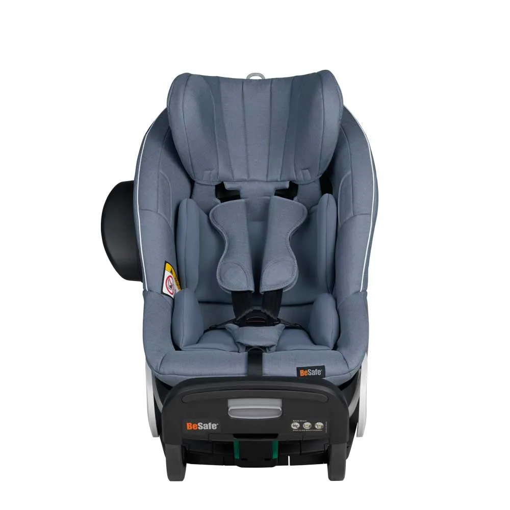 https://www.roshko.bg/media/catalog/product/cache/1/image/9df78eab33525d08d6e5fb8d27136e95/1/1/BeSafe Stretch стол за кола - Cloud Melange 5.webp