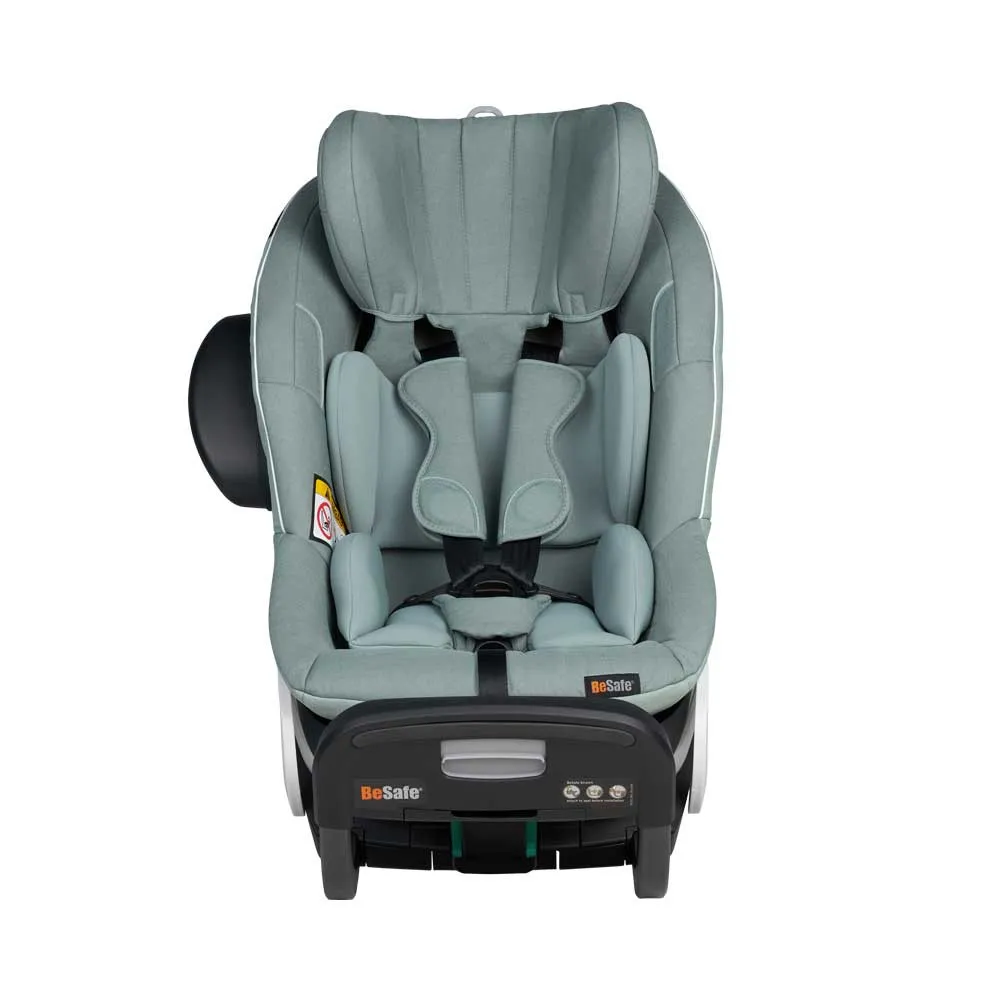 https://www.roshko.bg/media/catalog/product/cache/1/image/9df78eab33525d08d6e5fb8d27136e95/1/1/BeSafe Stretch стол за кола - Sea Green Melange 5.webp