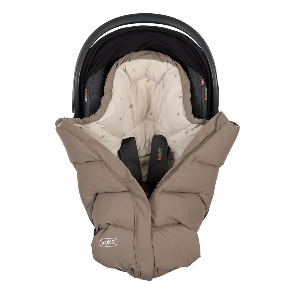 https://www.roshko.bg/media/catalog/product/cache/1/image/9df78eab33525d08d6e5fb8d27136e95/1/1/ чувалче за количка и столче за кола в едно Voksi® Move.webp