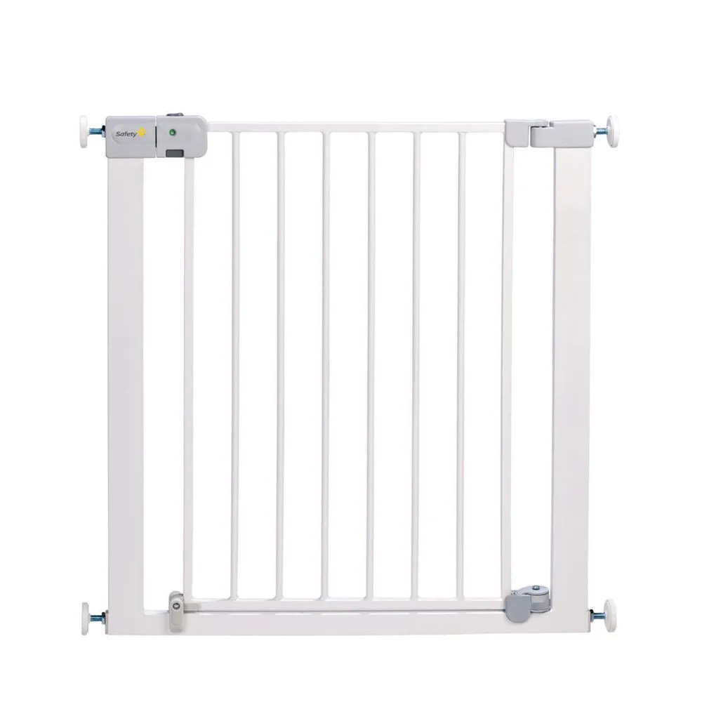 https://www.roshko.bg/media/catalog/product/cache/1/image/9df78eab33525d08d6e5fb8d27136e95/1/1/Safety 1st Универсална метална преграда за врата с механизъм за автомат.webp