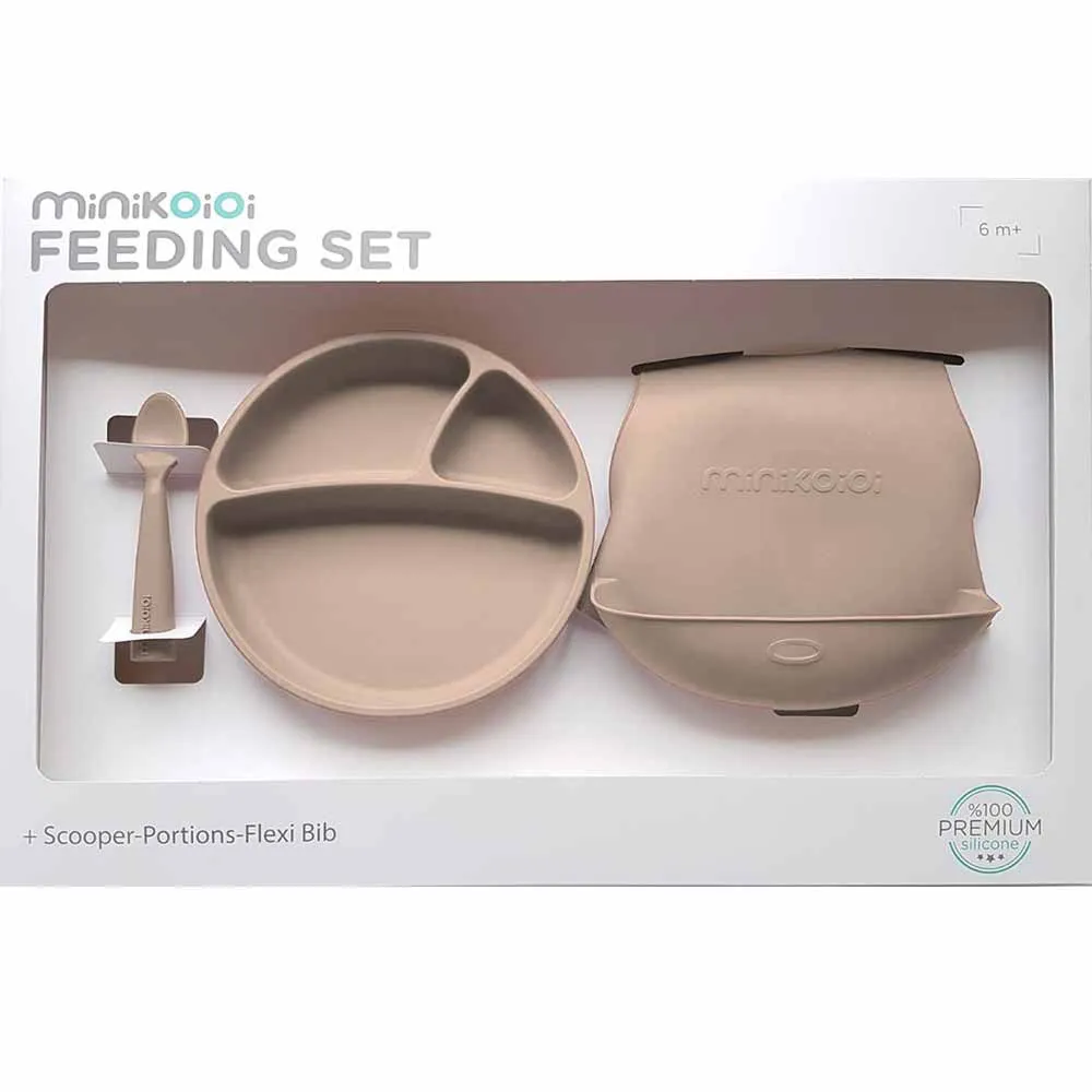 https://www.roshko.bg/media/catalog/product/cache/1/image/9df78eab33525d08d6e5fb8d27136e95/1/4/Minikoioi Feeding Set комплект за хранене - 100% силикон - 6 м+, Bubble Beige.webp