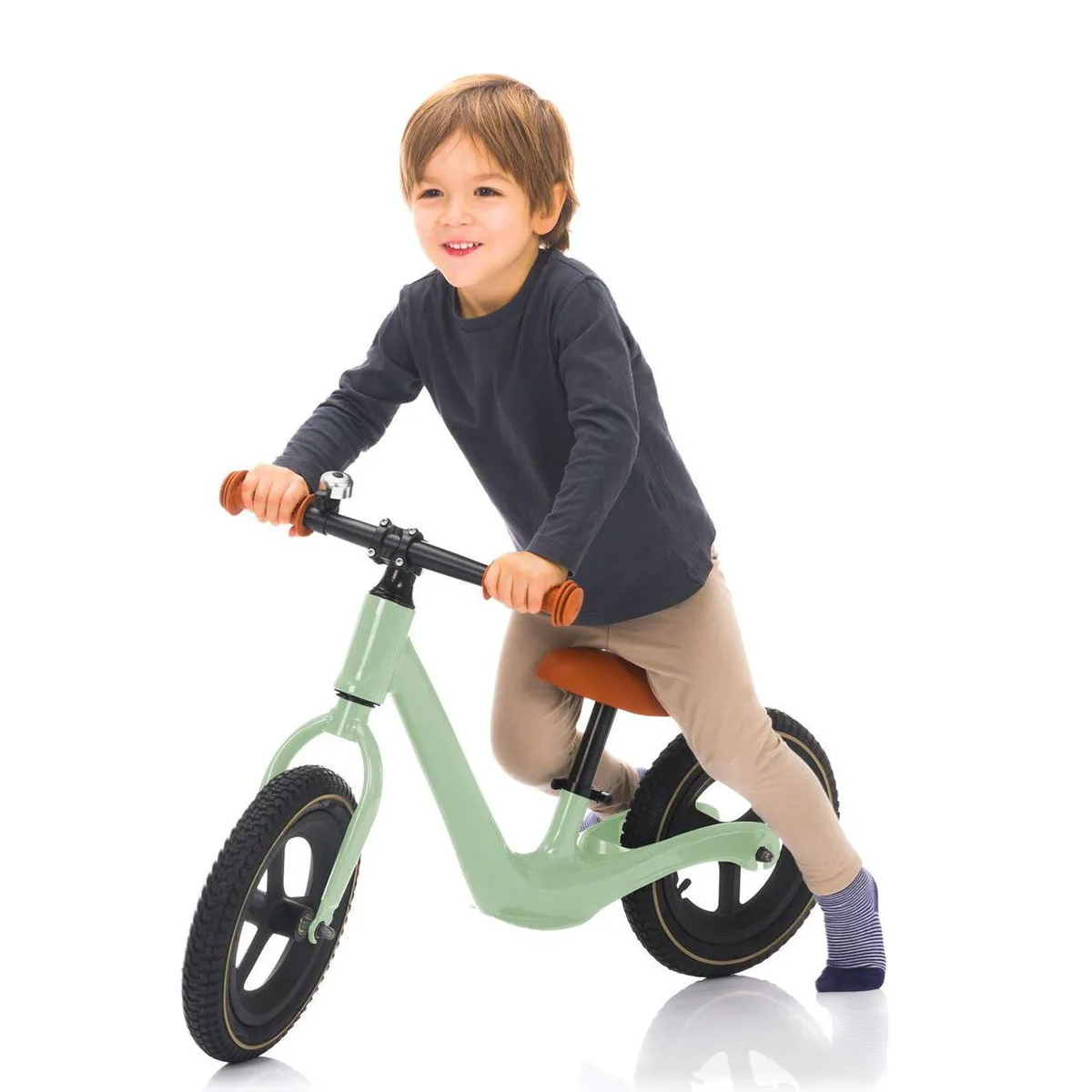 https://www.roshko.bg/media/catalog/product/cache/1/image/9df78eab33525d08d6e5fb8d27136e95/1/9/Fillikid колело за баланс Speedy SL - Green.webp