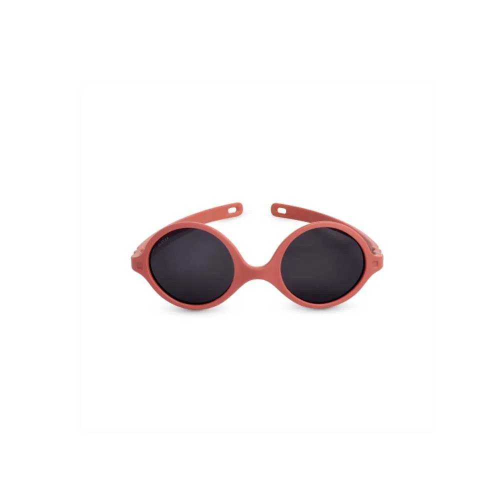 https://www.roshko.bg/media/catalog/product/cache/1/image/9df78eab33525d08d6e5fb8d27136e95/1/_/Ki ET LA Diabola 2.0 детски слънчеви очила 0-1 г.webp