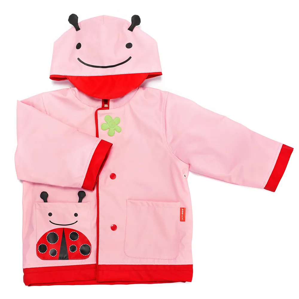 https://www.roshko.bg/media/catalog/product/cache/1/image/9df78eab33525d08d6e5fb8d27136e95/2/3/Skip Hop водоустойчиво яке Zoo .webp