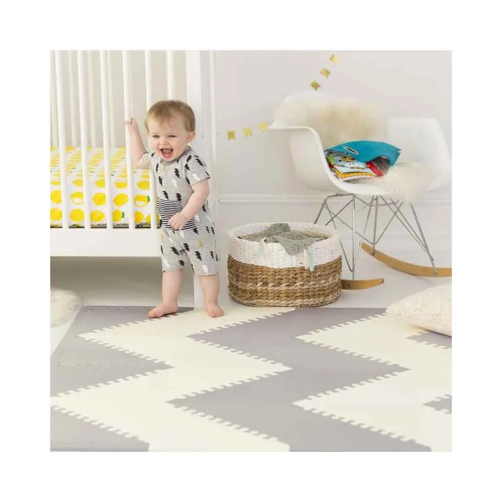 https://www.roshko.bg/media/catalog/product/cache/1/image/9df78eab33525d08d6e5fb8d27136e95/2/4/Skip Hop Playspot килимче-пъзел за игра на пода 5.webp