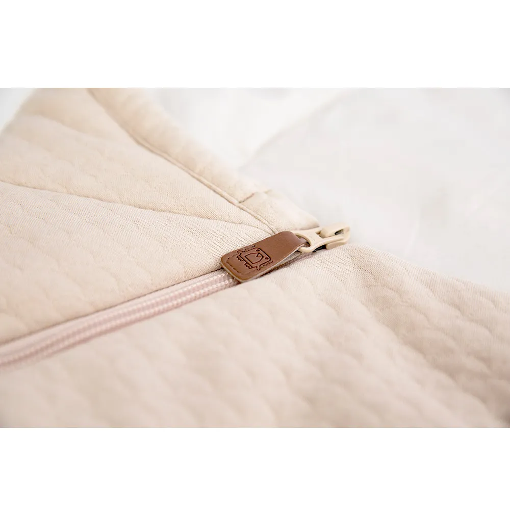 https://www.roshko.bg/media/catalog/product/cache/1/image/9df78eab33525d08d6e5fb8d27136e95/3/2/Light Sand 2017.webp
