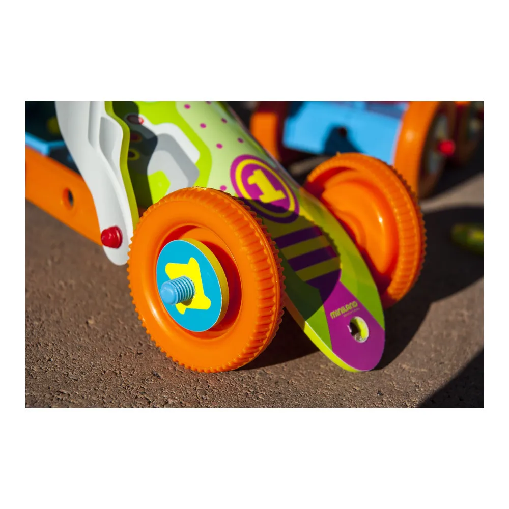 https://www.roshko.bg/media/catalog/product/cache/1/image/9df78eab33525d08d6e5fb8d27136e95/5/_/Miniland комплект Flexi Tech - детска игра 5.webp