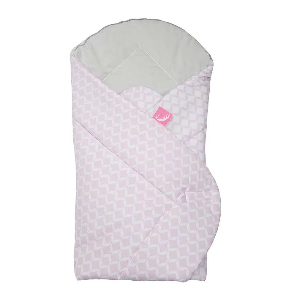 https://www.roshko.bg/media/catalog/product/cache/1/image/9df78eab33525d08d6e5fb8d27136e95/6/1/Motherhood Одеало за изписване и повиване Pink Classic 2017.webp