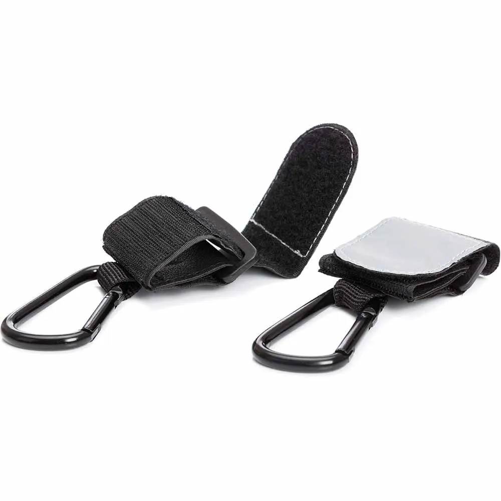 https://www.roshko.bg/media/catalog/product/cache/1/image/9df78eab33525d08d6e5fb8d27136e95/7/0/Fillikid карабинери за детска количка  2.webp