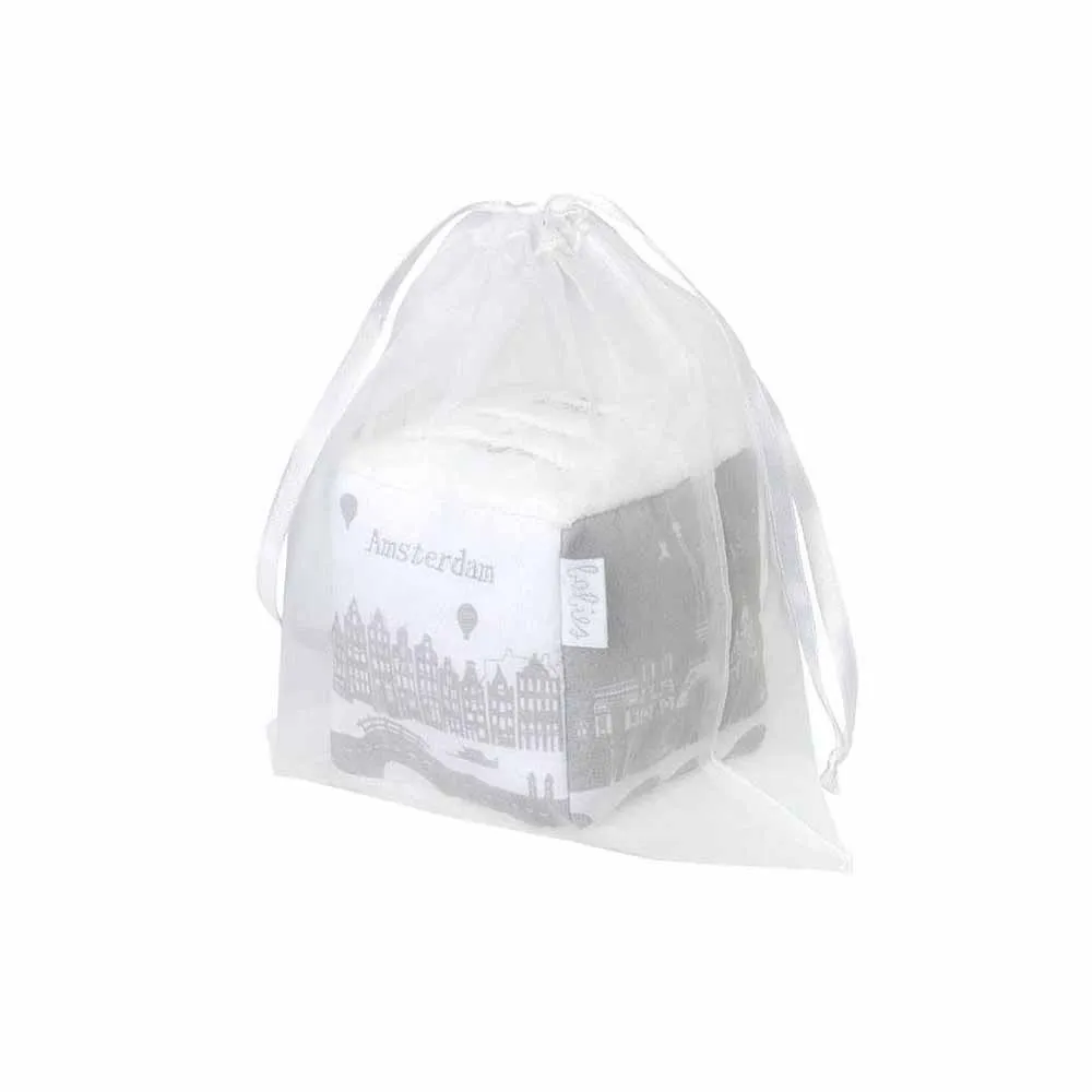 https://www.roshko.bg/media/catalog/product/cache/1/image/9df78eab33525d08d6e5fb8d27136e95/8/1/ кубче - дрънкалка BAMBAM.webp