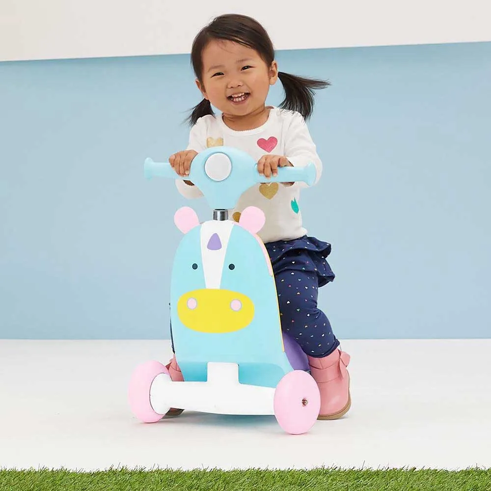 https://www.roshko.bg/media/catalog/product/cache/1/image/9df78eab33525d08d6e5fb8d27136e95/9/h/Skip Hop Ride on Toy детска четириколка 3 в 1 - еднорогът Юрика 5.webp