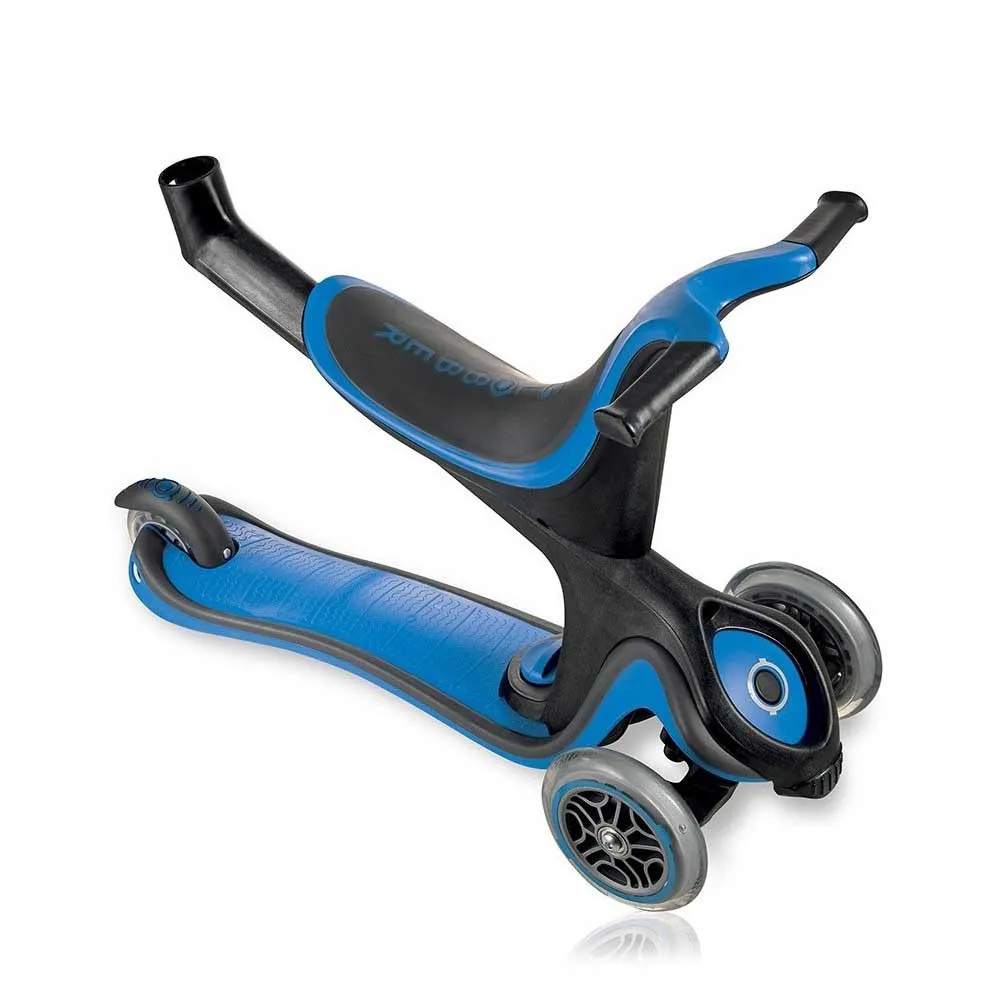 https://www.roshko.bg/media/catalog/product/cache/1/image/9df78eab33525d08d6e5fb8d27136e95/_/-/Globber EVO 5 in 1 Navy Blue 455-100 - тротинетка със седалка 3.webp