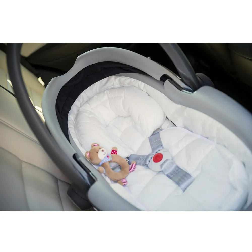 https://www.roshko.bg/media/catalog/product/cache/1/image/9df78eab33525d08d6e5fb8d27136e95/_/-/Britax Кош за кола - Romer Baby-SAFE Sleeper 0+ Chili Pepper-Black.webp