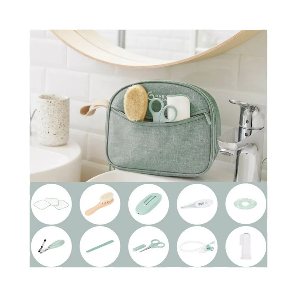 https://www.roshko.bg/media/catalog/product/cache/1/image/9df78eab33525d08d6e5fb8d27136e95/a/0/ комплект за бебе Babymoov - 10 части 3.webp