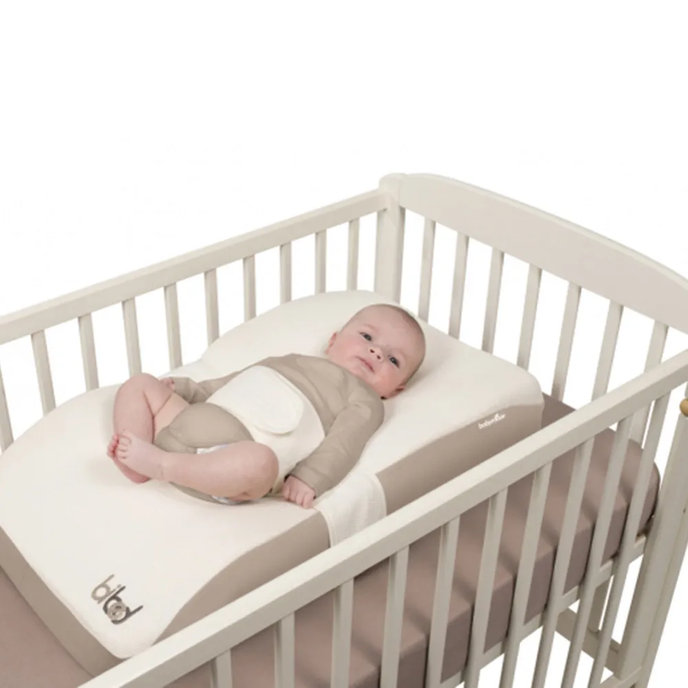 https://www.roshko.bg/media/catalog/product/cache/1/image/9df78eab33525d08d6e5fb8d27136e95/a/0/Babymoov анатомично матраче за новородено Bibed.webp