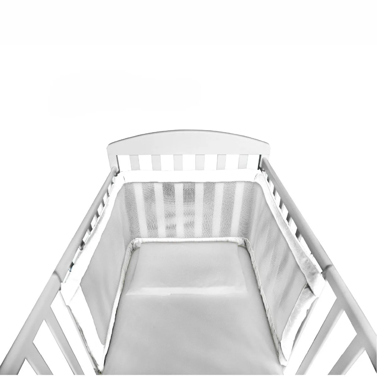 https://www.roshko.bg/media/catalog/product/cache/1/image/9df78eab33525d08d6e5fb8d27136e95/a/i/AirCuddle Bumpy дишащ обиколник за бебешка кошара 50x195 - White.webp