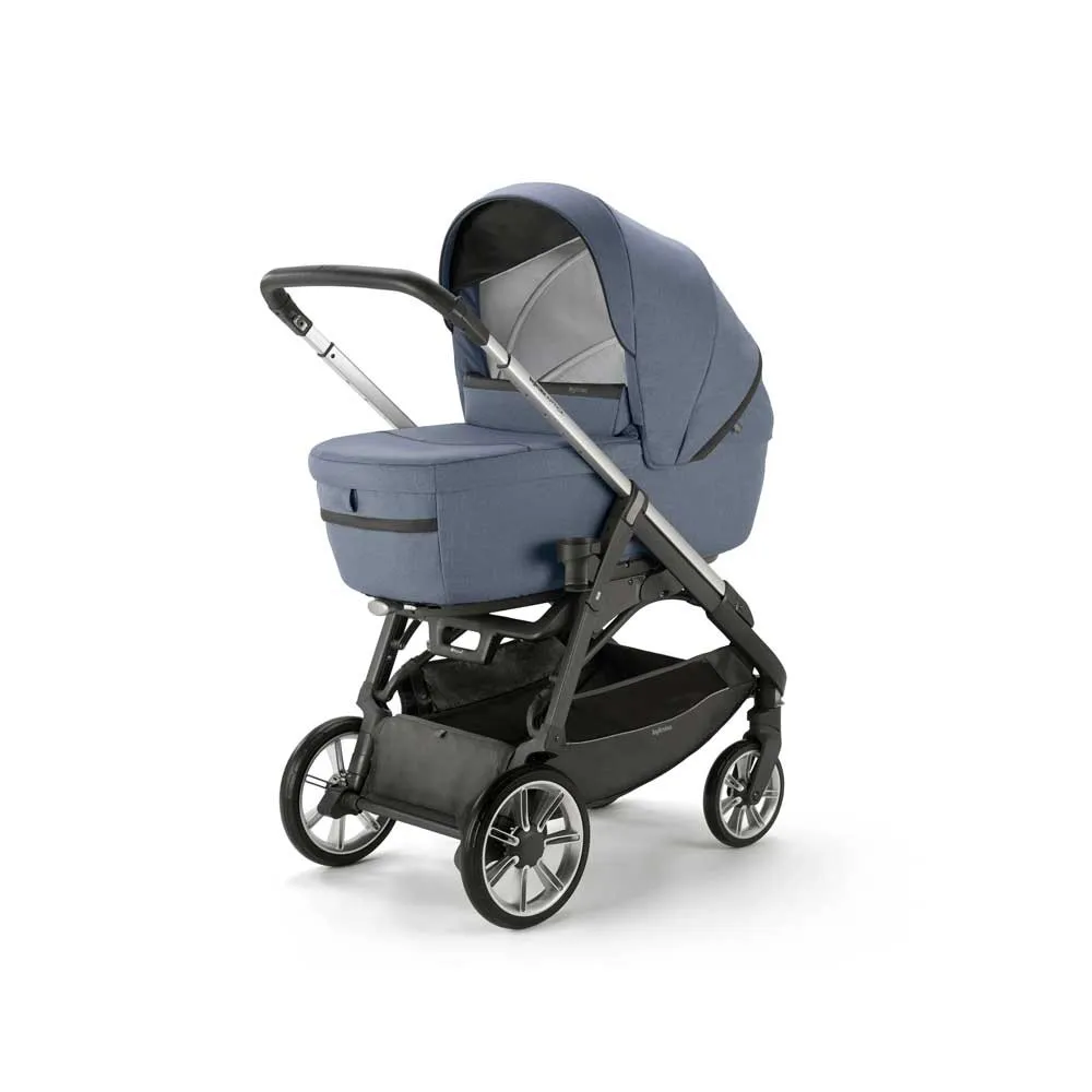 https://www.roshko.bg/media/catalog/product/cache/1/image/9df78eab33525d08d6e5fb8d27136e95/a/p/Inglesina Aptica System Quattro Cab бебешка количка - Alaska Blue 3.webp