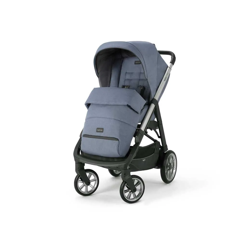 https://www.roshko.bg/media/catalog/product/cache/1/image/9df78eab33525d08d6e5fb8d27136e95/a/p/Inglesina Aptica System Quattro Cab бебешка количка - Alaska Blue 9.webp
