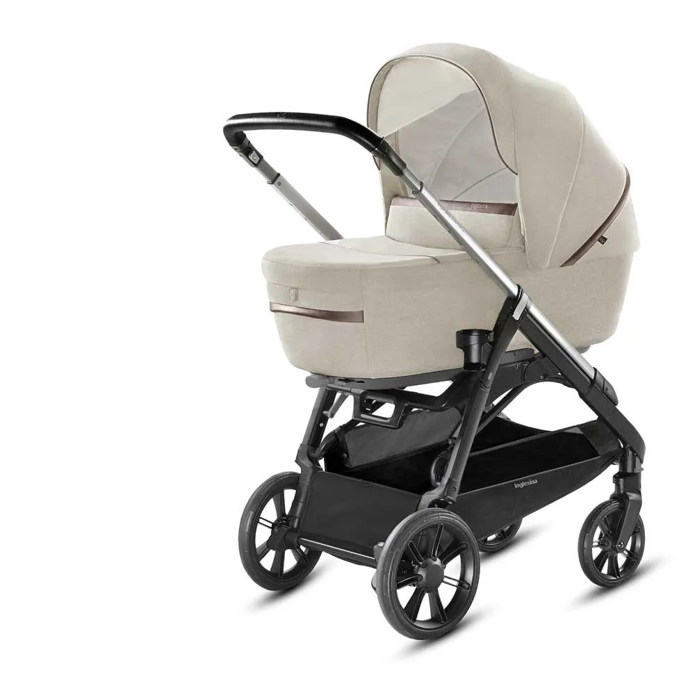 https://www.roshko.bg/media/catalog/product/cache/1/image/9df78eab33525d08d6e5fb8d27136e95/a/p/Inglesina Aptica System Quattro Cab бебешка количка - Cashmere Beige 3.webp