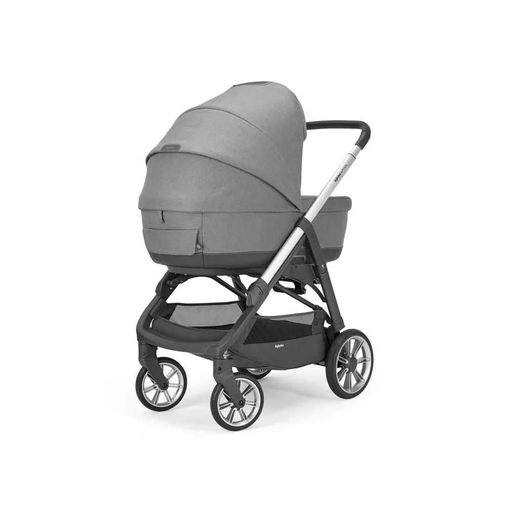 https://www.roshko.bg/media/catalog/product/cache/1/image/9df78eab33525d08d6e5fb8d27136e95/a/p/Inglesina Aptica System Quattro 13.webp