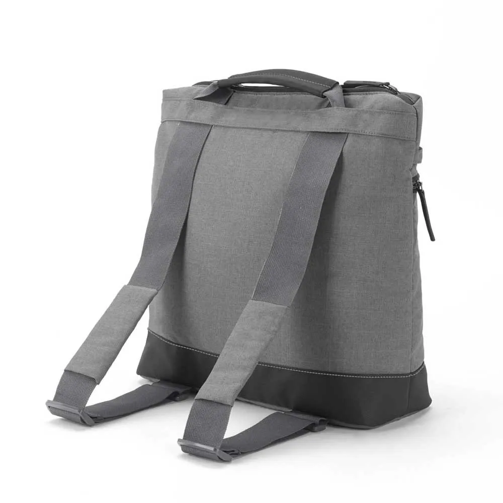 https://www.roshko.bg/media/catalog/product/cache/1/image/9df78eab33525d08d6e5fb8d27136e95/a/x/Inglesina Aptica Back Bag раница за бебешка количка - Kensington Grey 2.webp