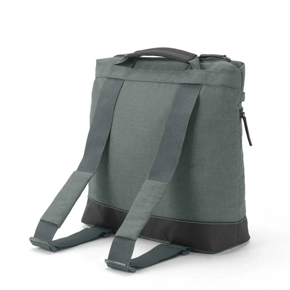 https://www.roshko.bg/media/catalog/product/cache/1/image/9df78eab33525d08d6e5fb8d27136e95/a/x/Inglesina Aptica Back Bag раница за бебешка количка - Neptune Greyish 2.webp