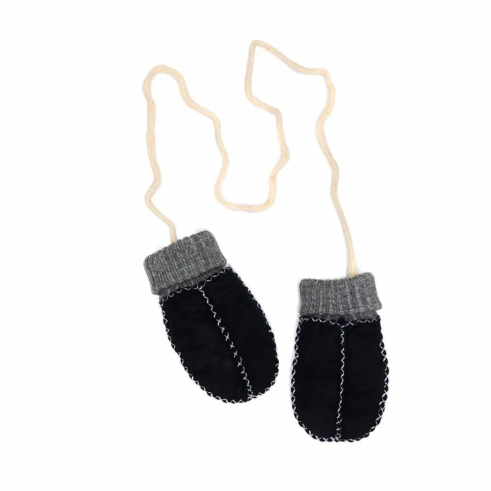 https://www.roshko.bg/media/catalog/product/cache/1/image/9df78eab33525d08d6e5fb8d27136e95/b/6/bebeshki-rakavitsi-ot-agneshka-kozha-fillikid-navy.webp
