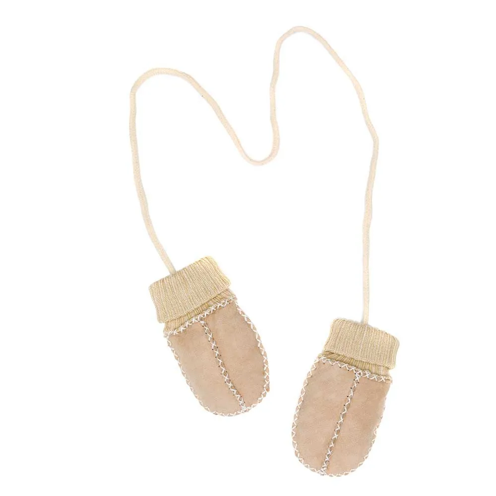 https://www.roshko.bg/media/catalog/product/cache/1/image/9df78eab33525d08d6e5fb8d27136e95/b/6/bebeshki-rakavitsi-ot-agneshka-kozha-fillikid-nature.webp