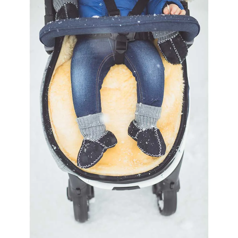 https://www.roshko.bg/media/catalog/product/cache/1/image/9df78eab33525d08d6e5fb8d27136e95/b/6/bebeshki-rakavitsi-ot-agneshka-kozha-fillikid.webp