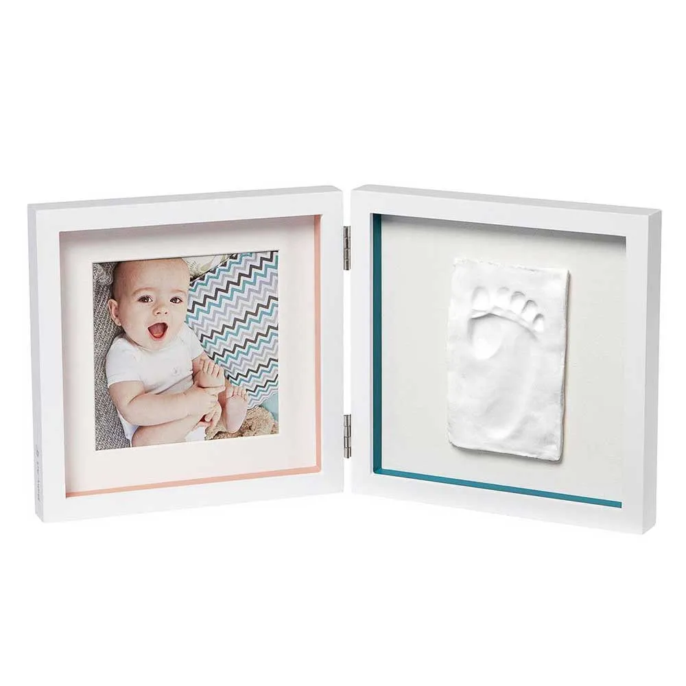 https://www.roshko.bg/media/catalog/product/cache/1/image/9df78eab33525d08d6e5fb8d27136e95/b/a/Baby Art My My Baby Style Essentials рамка с място за снимка и отпечатък.webp