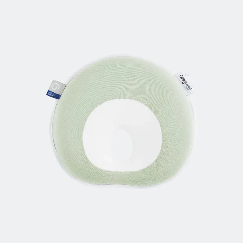 https://www.roshko.bg/media/catalog/product/cache/1/image/9df78eab33525d08d6e5fb8d27136e95/b/a/Babymoov Cosyhead Fresh бебешка възглавница - Sage Green.webp