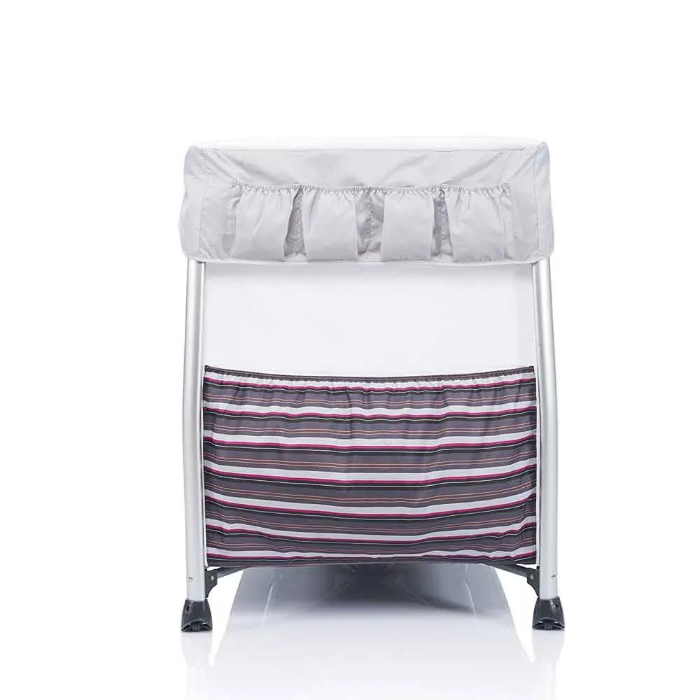 https://www.roshko.bg/media/catalog/product/cache/1/image/9df78eab33525d08d6e5fb8d27136e95/b/a/Babymoov Travel Cot Curve Dream сгъваема кошара на две нива 3.webp