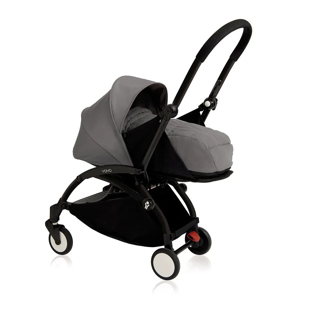 https://www.roshko.bg/media/catalog/product/cache/1/image/9df78eab33525d08d6e5fb8d27136e95/b/a/BabyZen пълен комплект комплект детска количка YoYo Plus Black Grey.webp
