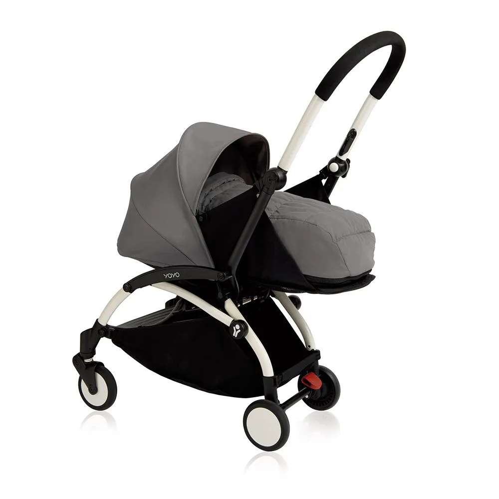 https://www.roshko.bg/media/catalog/product/cache/1/image/9df78eab33525d08d6e5fb8d27136e95/b/a/BabyZen пълен комплект комплект детска количка YoYo Plus White Grey.webp