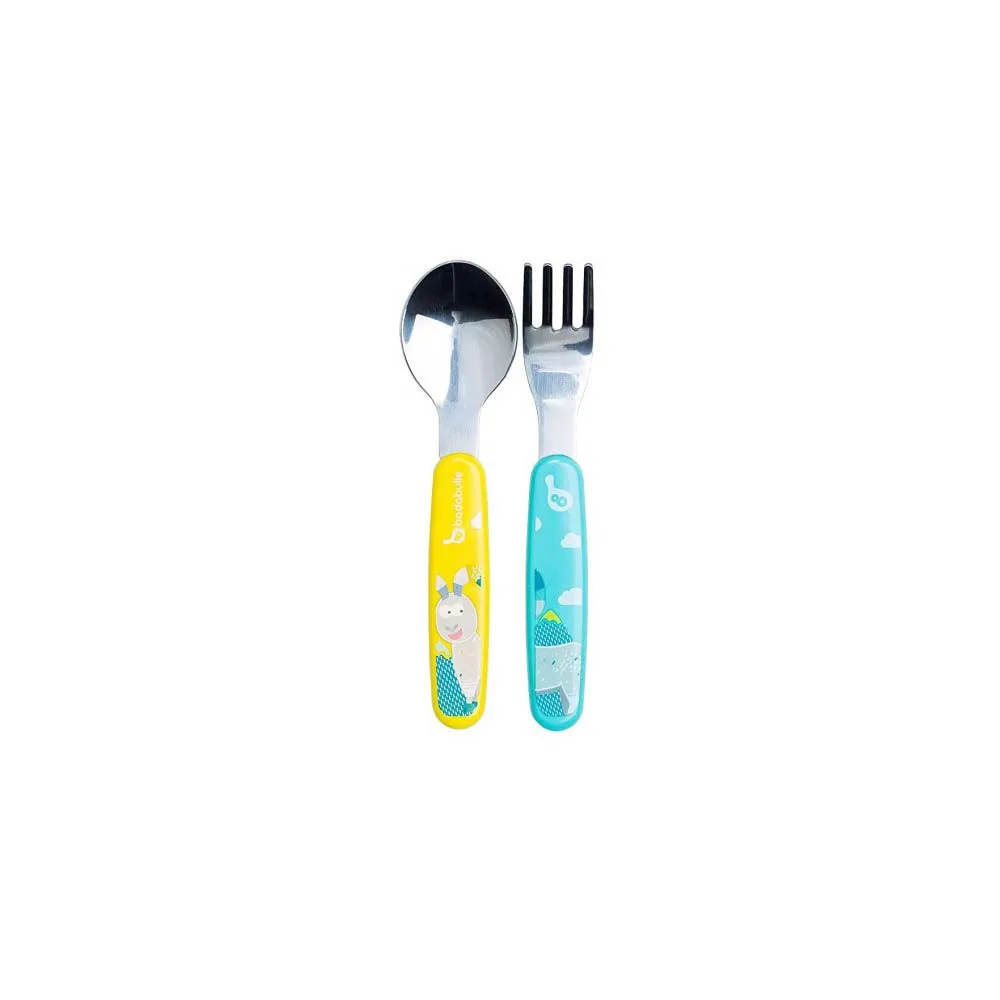 https://www.roshko.bg/media/catalog/product/cache/1/image/9df78eab33525d08d6e5fb8d27136e95/b/a/Badabulle прибори за хранене от стомана - син.webp