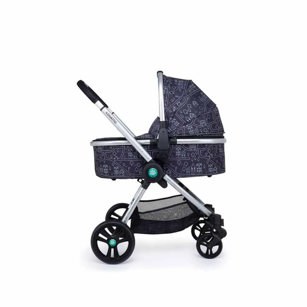 https://www.roshko.bg/media/catalog/product/cache/1/image/9df78eab33525d08d6e5fb8d27136e95/b/e/Cosatto WOWEE бебешка количка 2 в 1 + чанта - My Town 2.webp