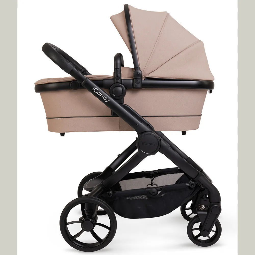 https://www.roshko.bg/media/catalog/product/cache/1/image/9df78eab33525d08d6e5fb8d27136e95/b/e/ количка iCandy Peach 7 Complete Bundle - Black-Cookie 4.webp