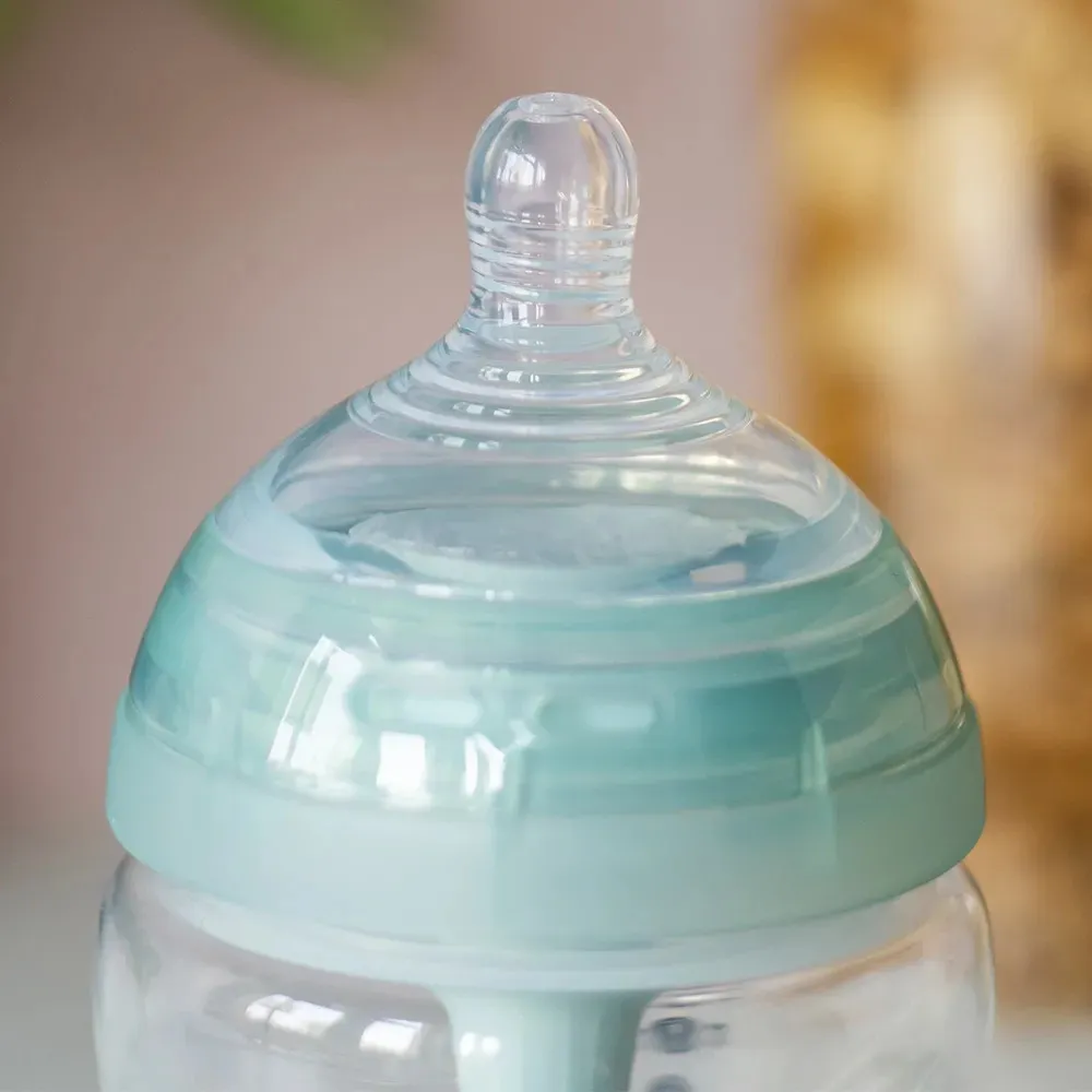 https://www.roshko.bg/media/catalog/product/cache/1/image/9df78eab33525d08d6e5fb8d27136e95/b/i/Tommee Tippee Биберони за хранене Advanced Anti-Colic+.webp